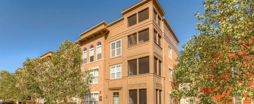 Exterior of a Zionsville apartment